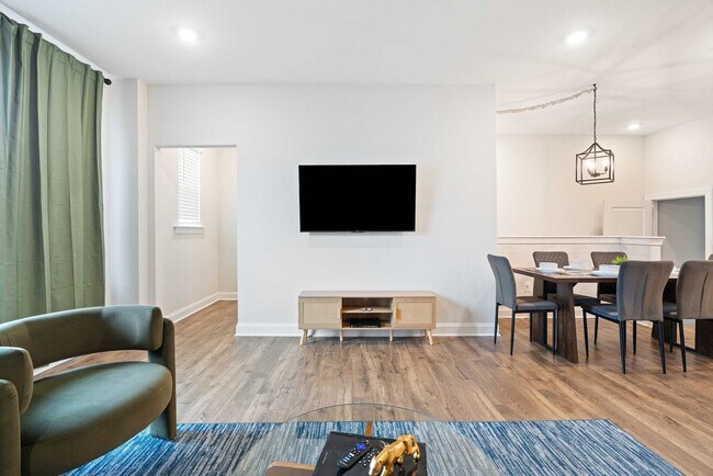 Foto del edificio - 1010 Falling Rock Pl