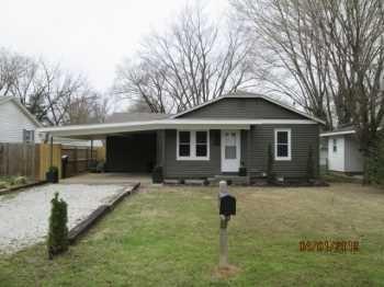 Primary Photo - 707 NW B St