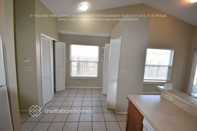 Building Photo - 4201 11th Ave E