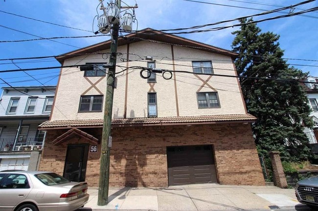 Building Photo - 56 68th St