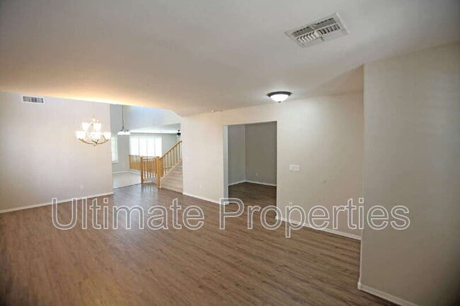 Building Photo - 14111 W Aster Dr