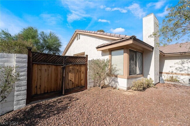 Building Photo - 3129 White Rose Way