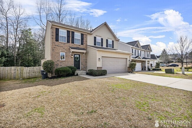 Building Photo - 3 bed 2.5 bath fenced yard