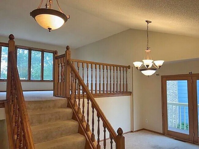 Foto del edificio - 4 br, 3 bath House - 332 Oakwood Dr
