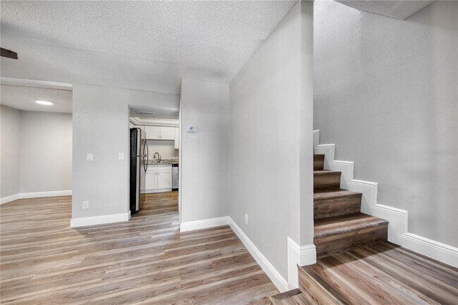 Building Photo - 1840 Bough Ave
