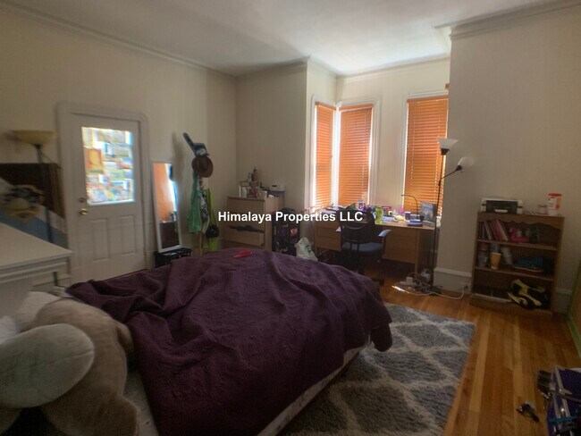 Building Photo - 21 Capen St