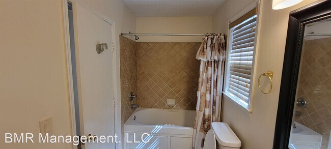 Building Photo - 3 br, 2 bath House - 323 Panorama Way