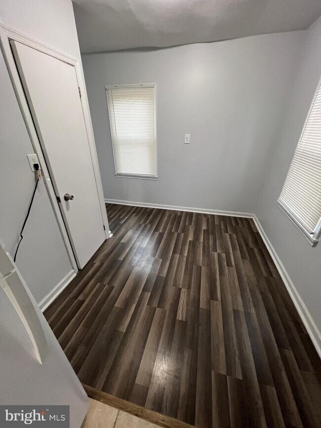 Foto del edificio - 209 S Academy St