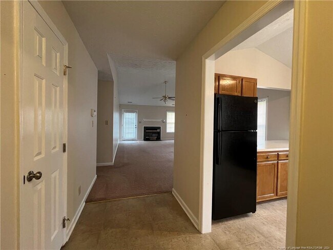 Foto del edificio - 3031 Kingfisher Dr