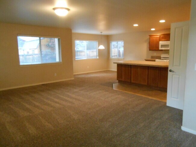 Building Photo - 21154 Ritz Place