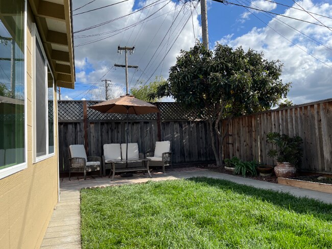 Building Photo - 261 Dollar Mountain Dr
