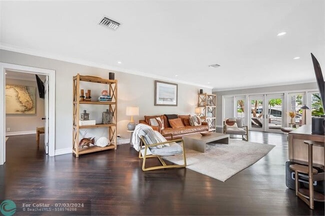 Building Photo - 331 Lido Dr