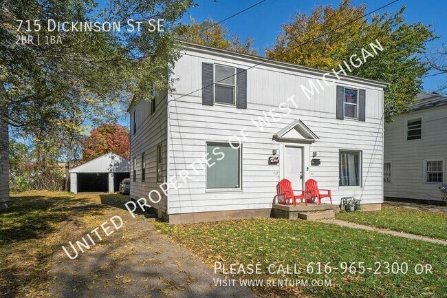 Building Photo - Available NOW!  | Cozy 2 Bed, 1 Bath Duple...