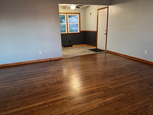 Building Photo - 294 Arrowhead Dr