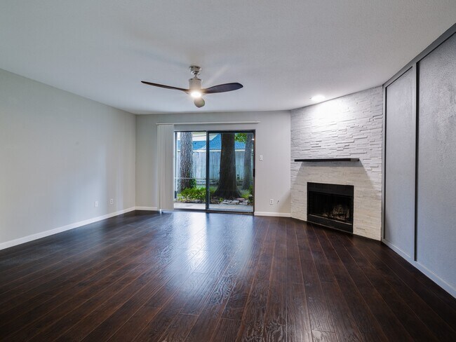 Building Photo - 14911 Wunderlich Dr