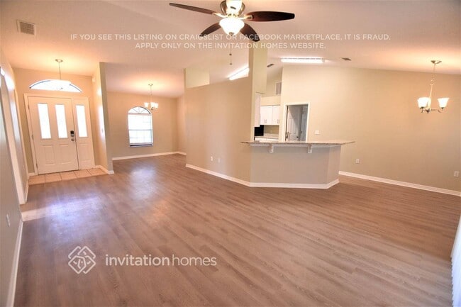 Building Photo - 2215 Deata Ct