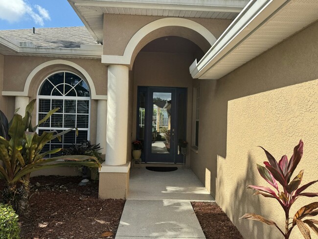 Building Photo - 631 Planters Manor Way