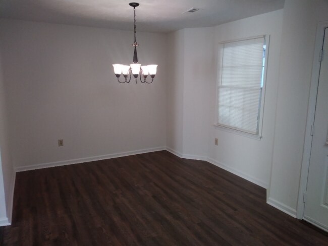 Foto del edificio - 310 Highland Park Dr