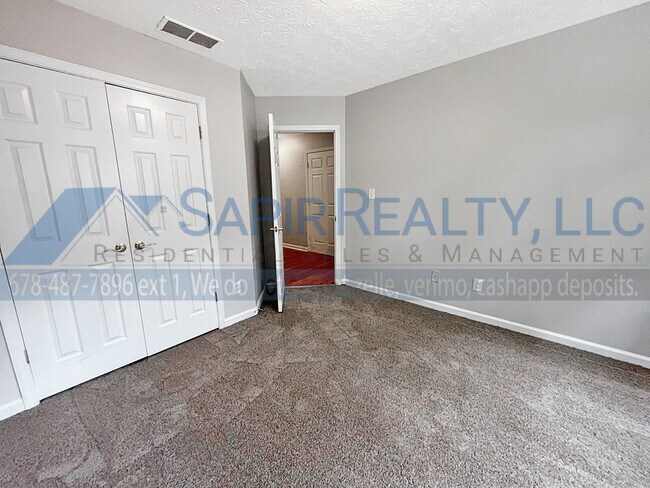 Foto del edificio - 712 Habersham Ct