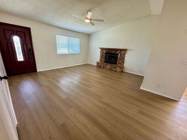 Foto del edificio - 26605 Voyage Ln