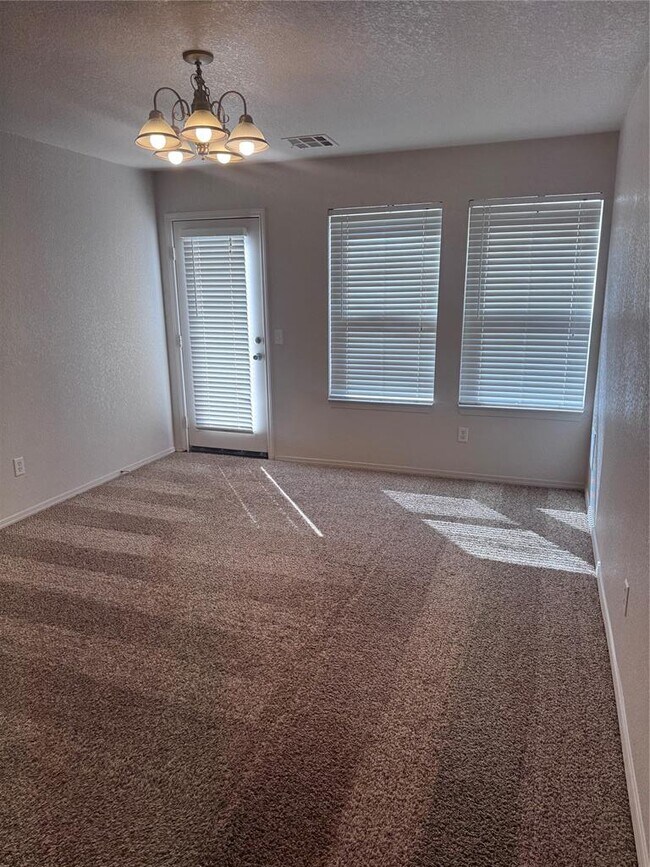 Foto del edificio - 1712 NW 148th St