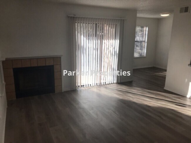 Building Photo - 1555 Sunrise Ln