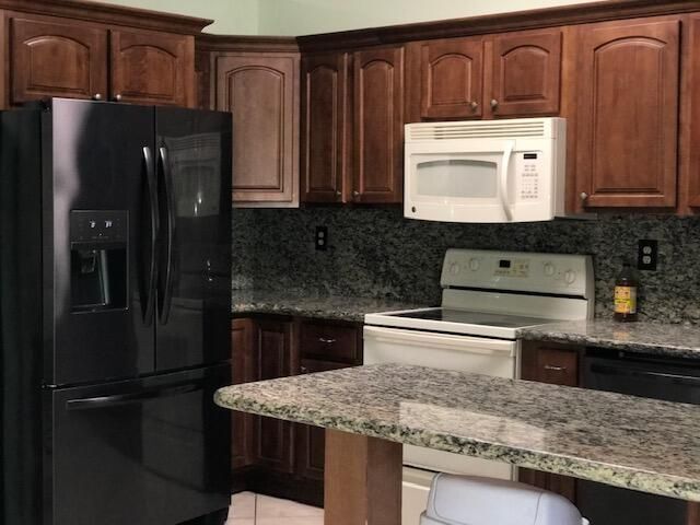 Building Photo - 1245 Staghorn Ct