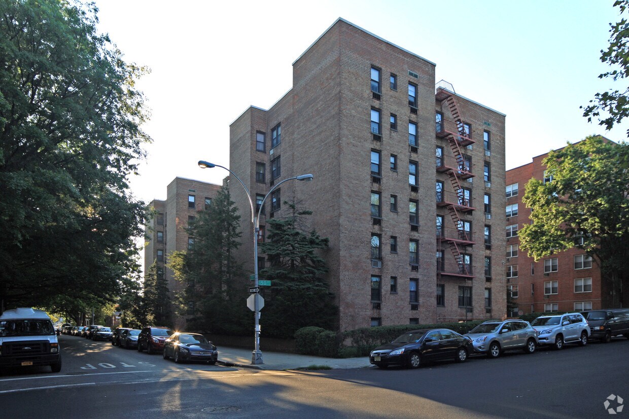 Foto principal - 15010 79th Ave