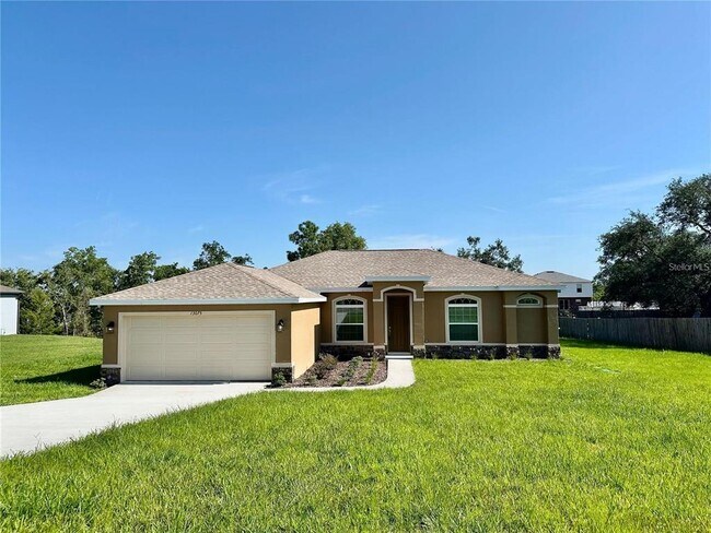 Foto del edificio - 13075 House Finch Rd