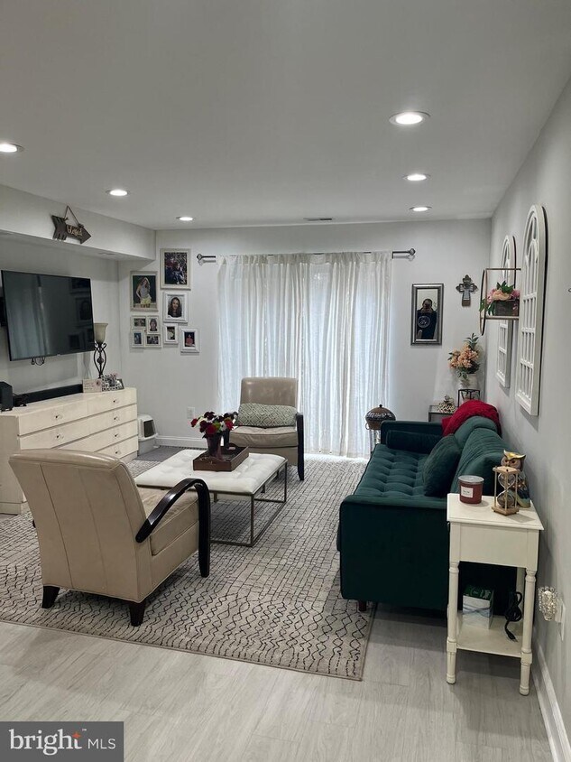 Foto principal - 601 Hudson Ave Ave