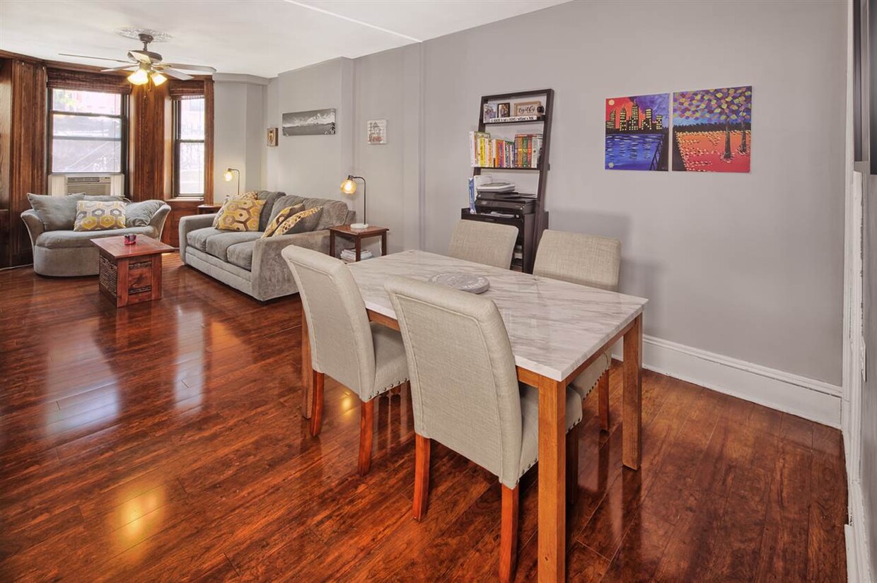 Foto principal - 1110 Park Ave