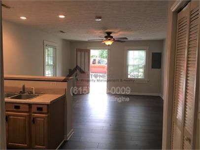 Foto del edificio - 405 Granbury St