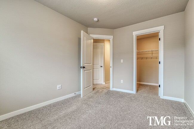 Building Photo - New Construction 3 Bed 2.5 Bath Townhome i...