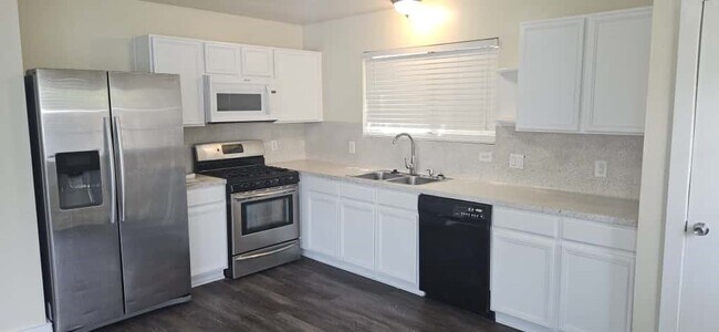 Foto del edificio - 20922 Young Meadows Way