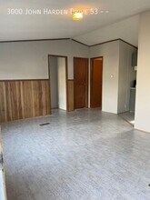 Building Photo - 3000 John Harden Dr