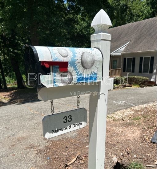 Foto del edificio - 33 Fairwood Dr
