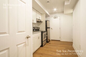 Building Photo - 96 Markham St