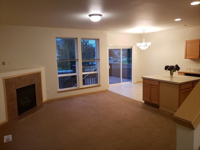 Foto del edificio - Gem Heights Spaciousness