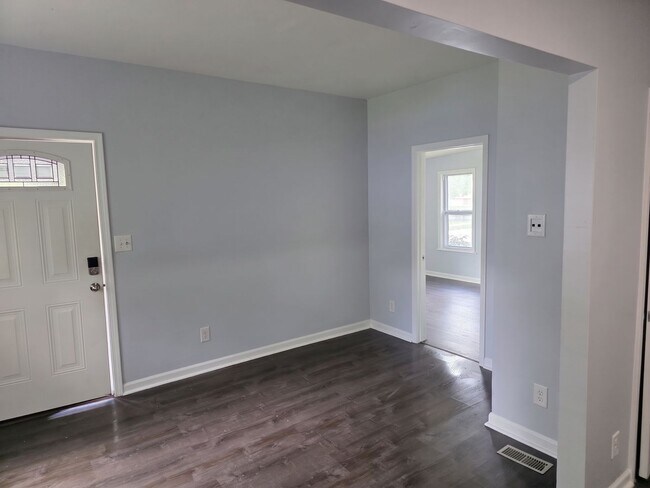Foto del edificio - 16614 Woodbine St