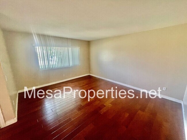 Foto del edificio - 7598 Dartmouth Ave