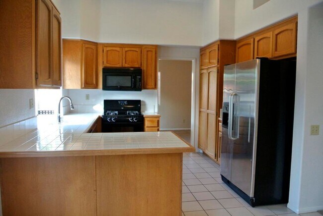 Building Photo - 3Bed/2bath in Rancho Del Oro~ Anda Lucia