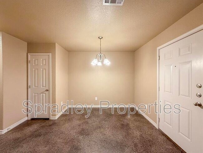 Foto del edificio - 1558 Brazos Rd