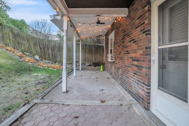 Foto del edificio - 1644 McFarland Rd