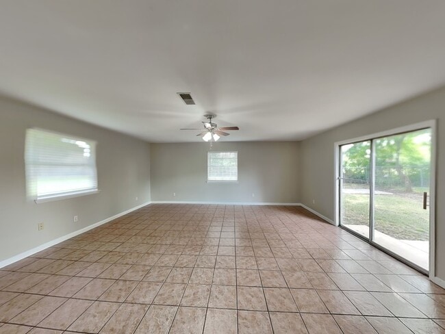 Building Photo - 5602 Briarwick Ln