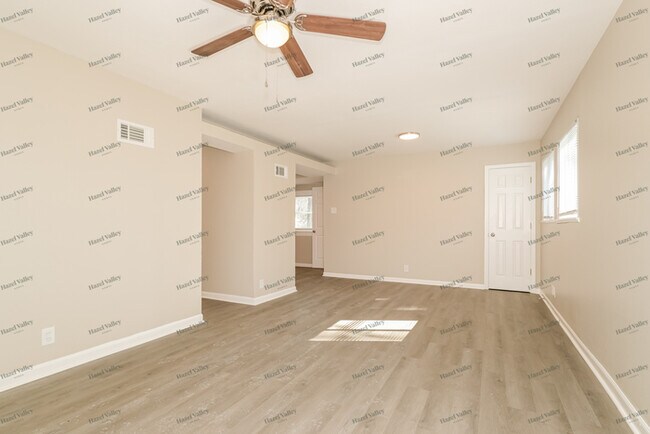 Foto del edificio - 10712 Spring Garden Dr