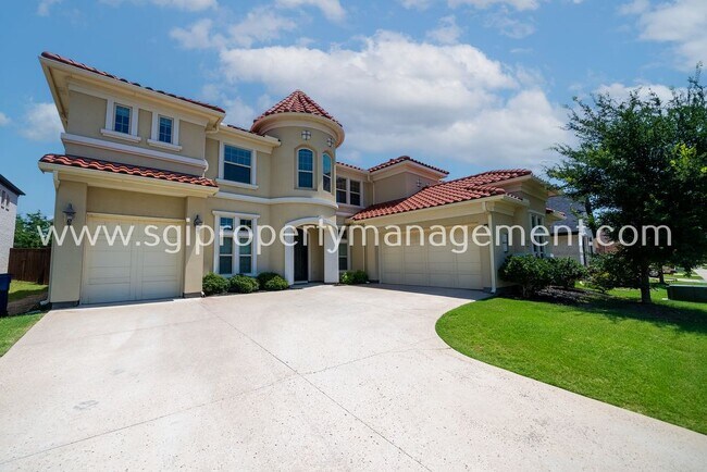 Foto del edificio - Resort Style Living in this Luxurious Home...
