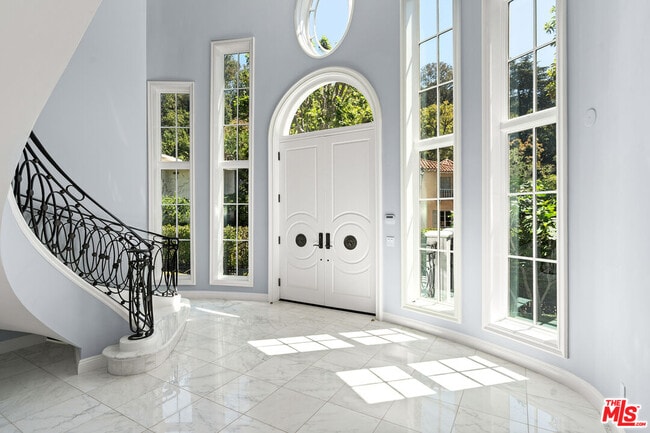 Foto del edificio - 1357 Schuyler Rd