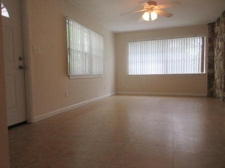 Foto del edificio - 617 Broadway