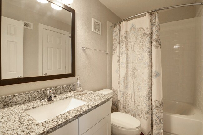 Foto del edificio - 8787 Hammerly Blvd