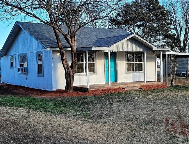 Building Photo - 1023 Wellington Ln
